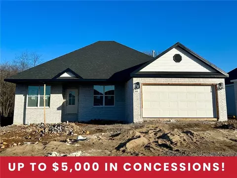 661 Marianne St, Bentonville, AR 72713