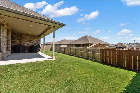 541 Melrose Pl, Bentonville, AR 72712 photo 33
