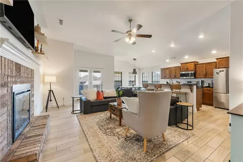 541 Melrose Pl, Bentonville, AR 72712 photo 6