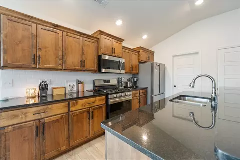 541 Melrose Pl, Bentonville, AR 72712 photo 7