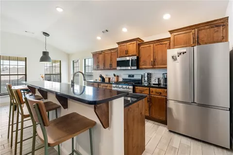 541 Melrose Pl, Bentonville, AR 72712 photo 8