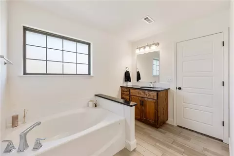 541 Melrose Pl, Bentonville, AR 72712 photo 16