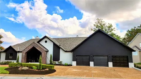 20 W Champions Blvd, Rogers, AR 72758