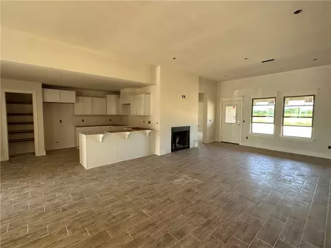450 Palm St, Centerton, AR 72719 photo 3