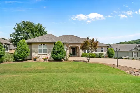 35 Tanyard Dr, Bella Vista, AR 72715