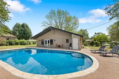 1519 W Ash St, Rogers, AR 72758