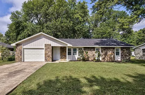 1150 Jo Lynn St, Siloam Springs, AR 72761