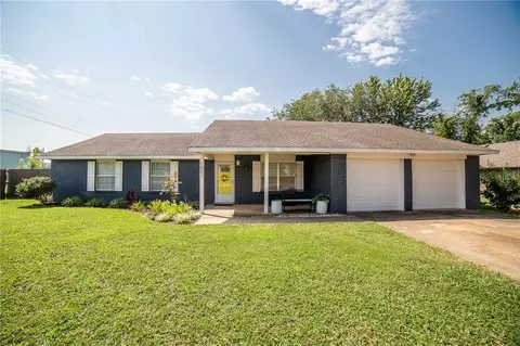 1802 W Jefferson St, Siloam Springs, AR 72761
