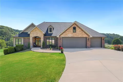 8285 NE Houdan Way, Bentonville, AR 72712