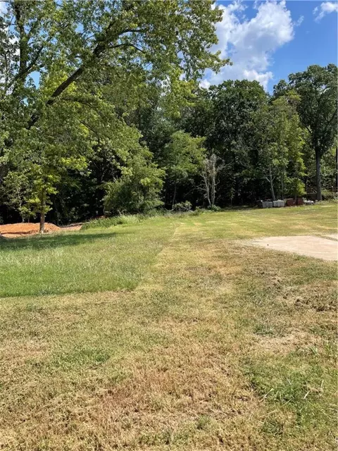 1126 Fillmore St, Bentonville, AR 72712