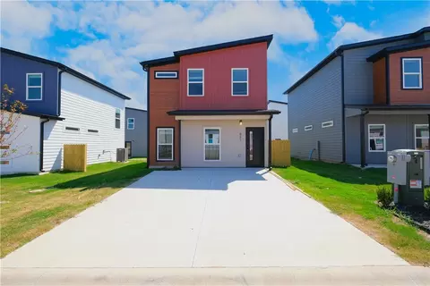 881 Boardwalk Ave, Centerton, AR 72719