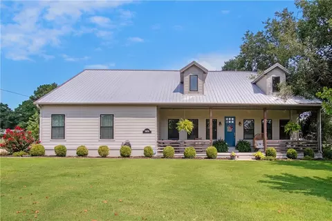 5876 Elm Springs Rd, Springdale, AR 72762