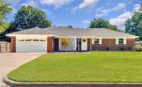 715 Maria St, Springdale, AR 72762