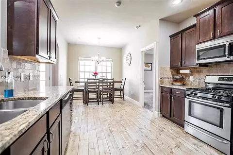 560 Lancaster Rd, Centerton, AR 72719 photo 10