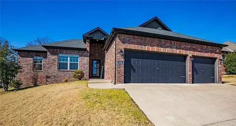 560 Lancaster Rd, Centerton, AR 72719 photo 2