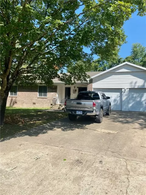 129 Henry Little Cir, Pea Ridge, AR 72751