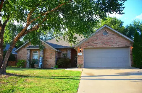 1562 Thistle Wood Ln, Springdale, AR 72764