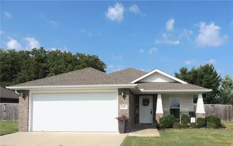 6405 NW Orchard St, Bentonville, AR 72713