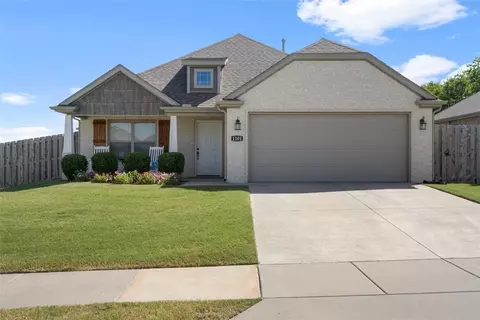 1101 Gardenia St, Centerton, AR 72719