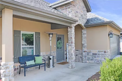 106 E Glendale Ln, Rogers, AR 72758 photo 4