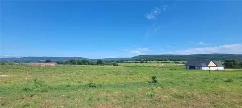 131 S Eagle Mountain St, Prairie Grove, AR 72753