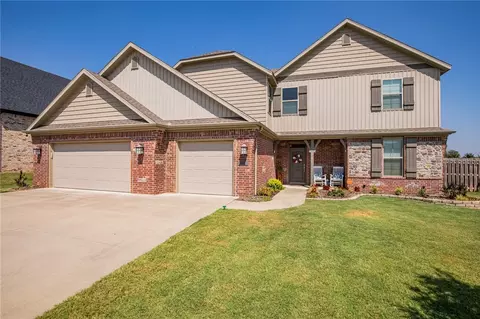 1221 Quailridge Way, Bentonville, AR 72713