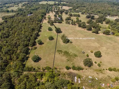 12940 Rocky Hill Rd, Prairie Grove, AR 72753