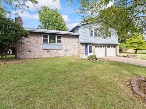 1001 Fraker St, Springdale, AR 72764