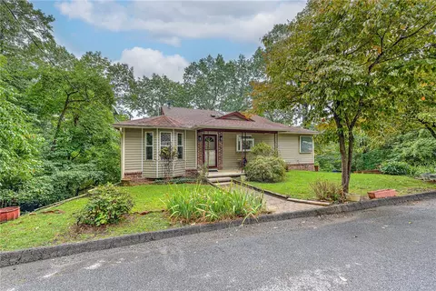 56 Morocco Dr, Rogers, AR 72756