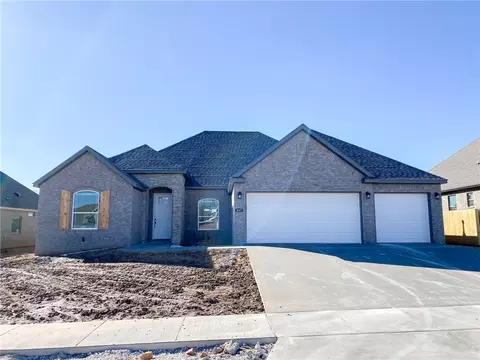 399 S Emerald Woods Run, Farmington, AR 72730