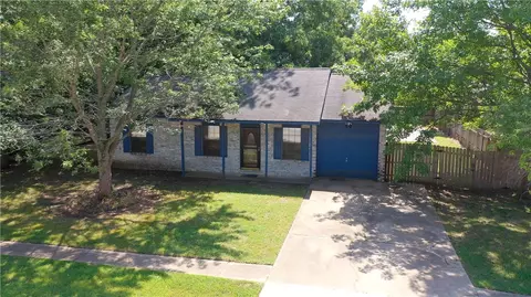 59 Wilson St, Farmington, AR 72730