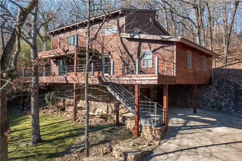 916 Lighton Trl, Fayetteville, AR 72701
