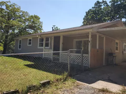 19 E 19th St, Fayetteville, AR 72701