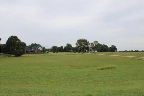 N Barrington Road, Tontitown, AR 72762