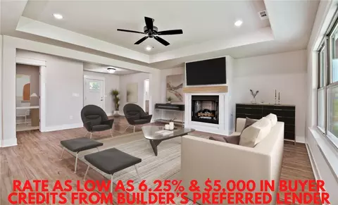 2101 Dobbs St, Pea Ridge, AR 72751