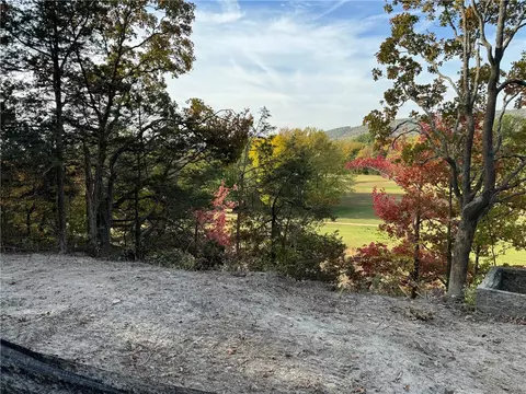 147 S Centennial Ave, West Fork, AR 72774