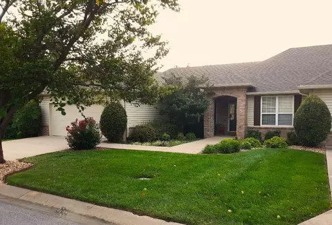 4 Chadwick Cir, Bella Vista, AR 72715