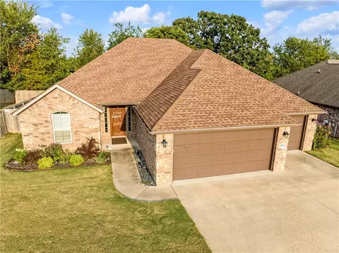 2964 N Cassius Ln, Fayetteville, AR 72704