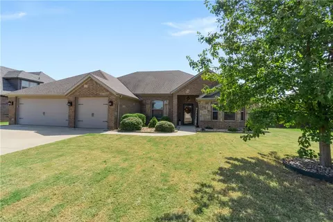 1203 SW Starry Sky Blvd, Bentonville, AR 72712