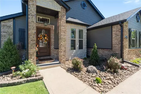 400 Jared St, Bentonville, AR 72712