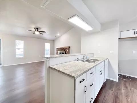 3508 W Wood St, Rogers, AR 72756