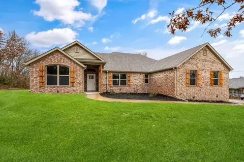 1 Pendeen Ln, Bella Vista, AR 72714