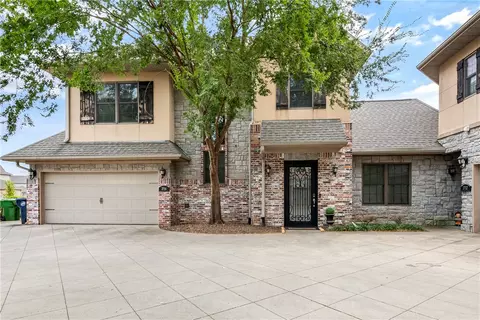 2714 S Everest Ave, Rogers, AR 72758