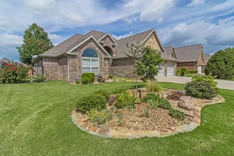 6523 Coat Brg, Rogers, AR 72758