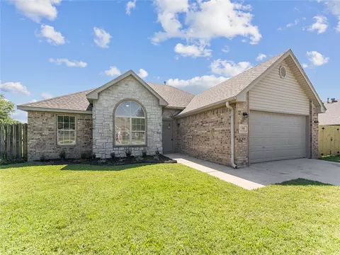 550 Jack Perry Dr, Centerton, AR 72719