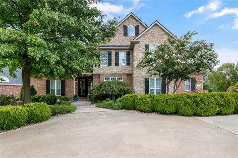 4509 W Blossom Way Dr, Rogers, AR 72758