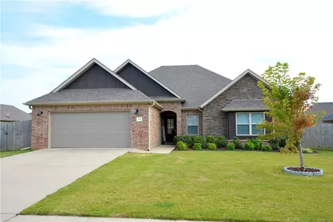 173 Ranalli Ave, Springdale, AR 72762