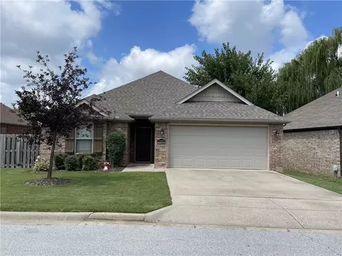 2645 Barcelona Ave, Fayetteville, AR 72703