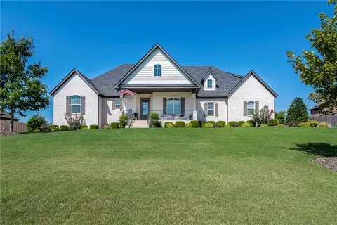 2344 Riverwater Ln, Fayetteville, AR 72703
