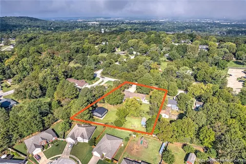 2800 N Old Wire Rd, Fayetteville, AR 72703
